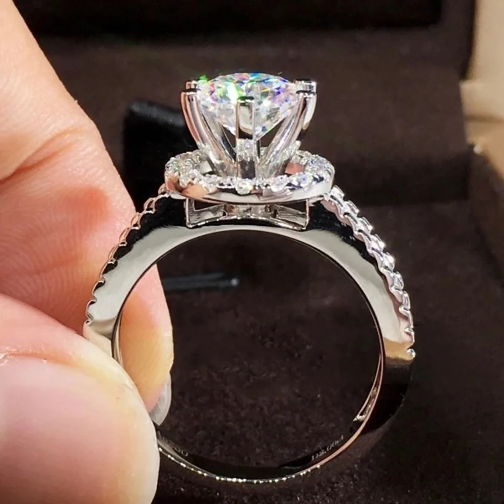New Women’s 925 Silver Round Cut Diamond Engagement Ring - Picture 2 of 4